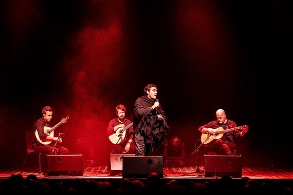 Vrijdag 2 februari 2024 - Fado Ao Centro (Portugal) - Cultuurhuis Heerlen - Aanvang 20.30 u - Zit/Sta Concert