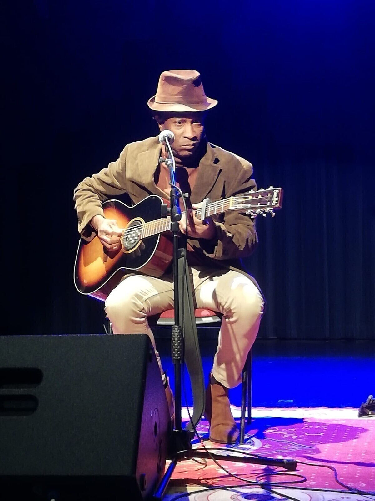 Donderdag 25 Maart 2027 - Bai Kamara Jr (Afro-Blues) - Cultuurhuis Heerlen - zit/sta concert - Aanvang 20.30 u
