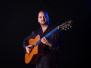 Donderdag 30 april 2026 - Mozes Rosenberg Trio - Cultuurhuis Heerlen - Aanvang 20.30 u - ZITCONCERT
