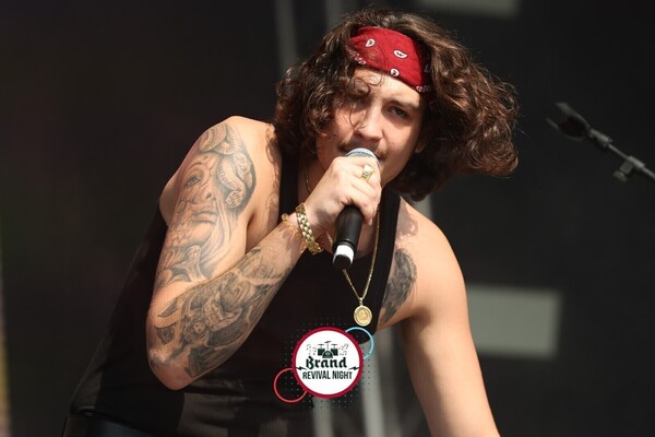 Zondag 31 mei 2026 - Local Heroes Festival - Openluchttheater Brunssum - Aanvang 13.30 u  - Zit/Sta Concert