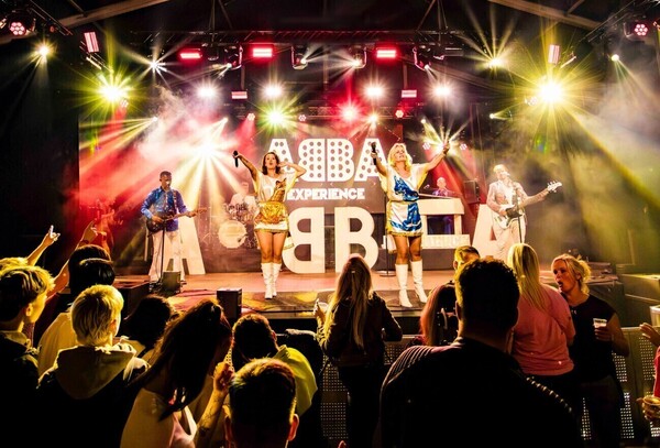Zaterdag 19 september 2026 - ABBA Experience (ABBA Tribute) + DJ - De Borenburg Voerendaal - Aanvang 20.00 u